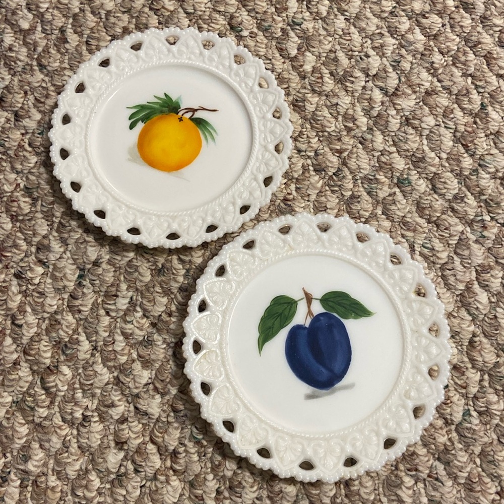 2pc Kemple Milk White Plate Hd Ptd Purple Plum & Orange 7 1/4" D ca 1945-1975